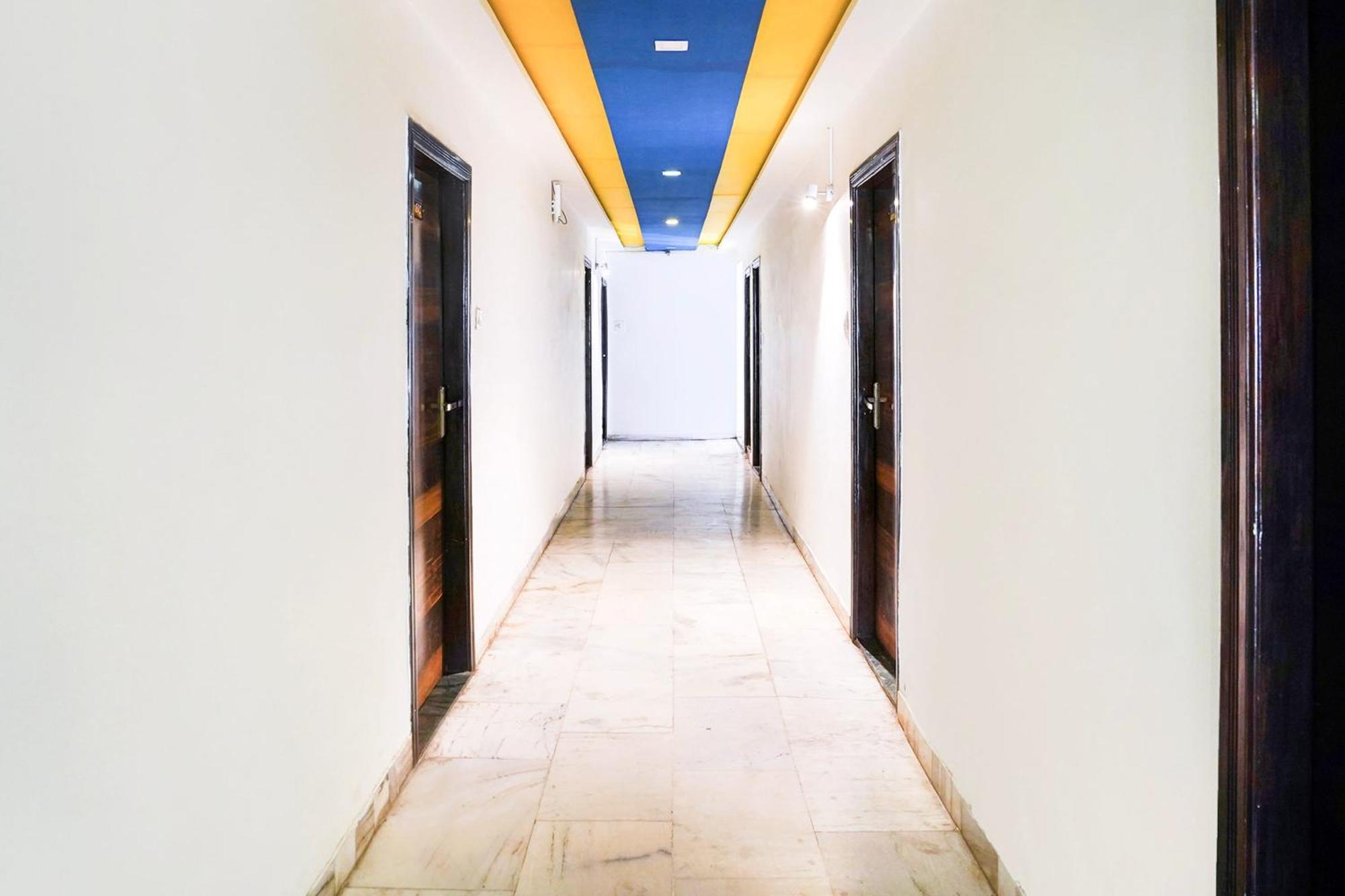 Hotel O Bridge อาเมดาบัด ภายนอก รูปภาพ