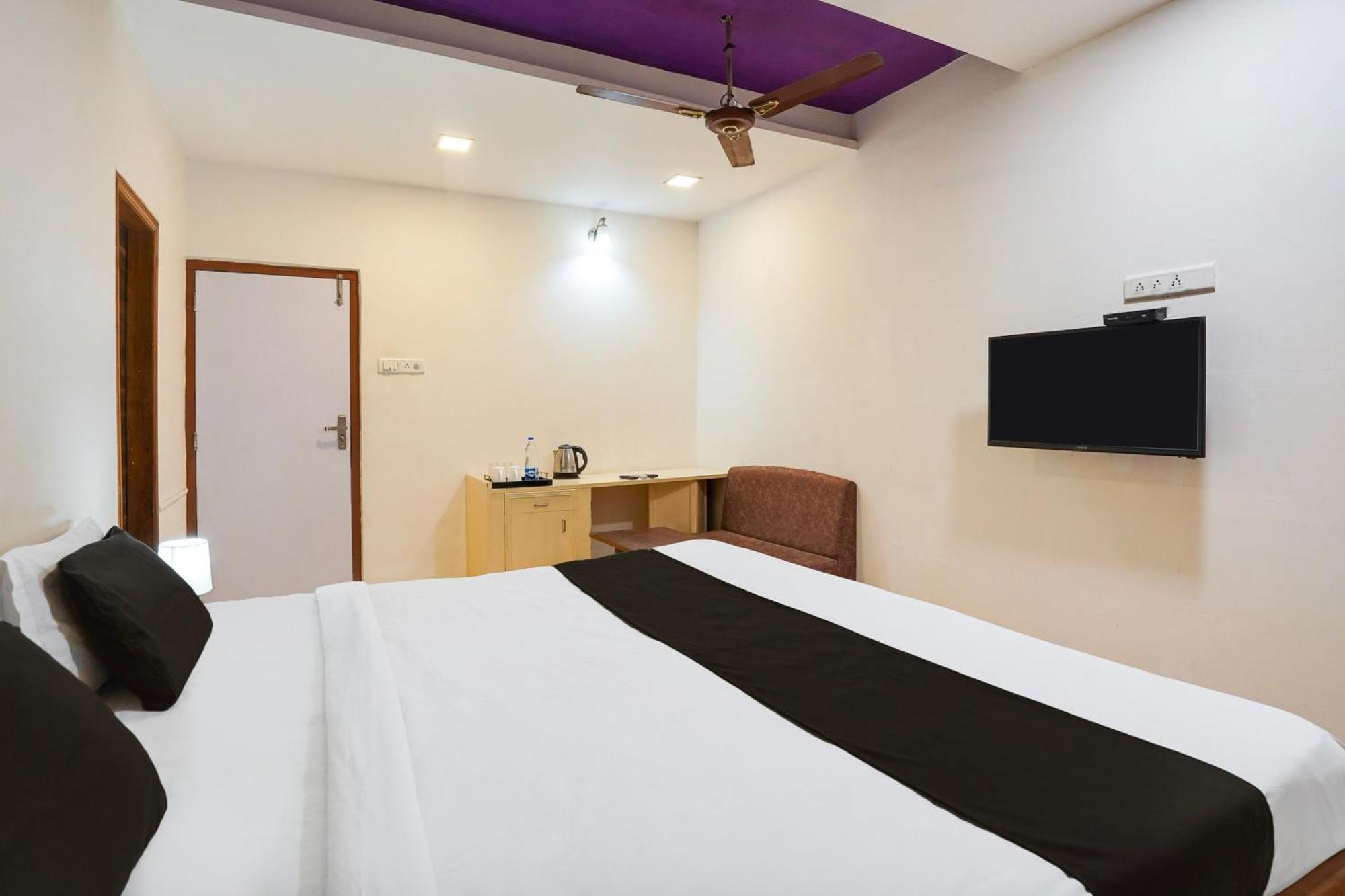 Hotel O Bridge อาเมดาบัด ภายนอก รูปภาพ